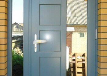 woodmeta lauko durys 526x795
